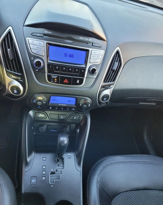 Hyundai ix35 cena 38900 przebieg: 215000, rok produkcji 2013 z Drezdenko małe 137